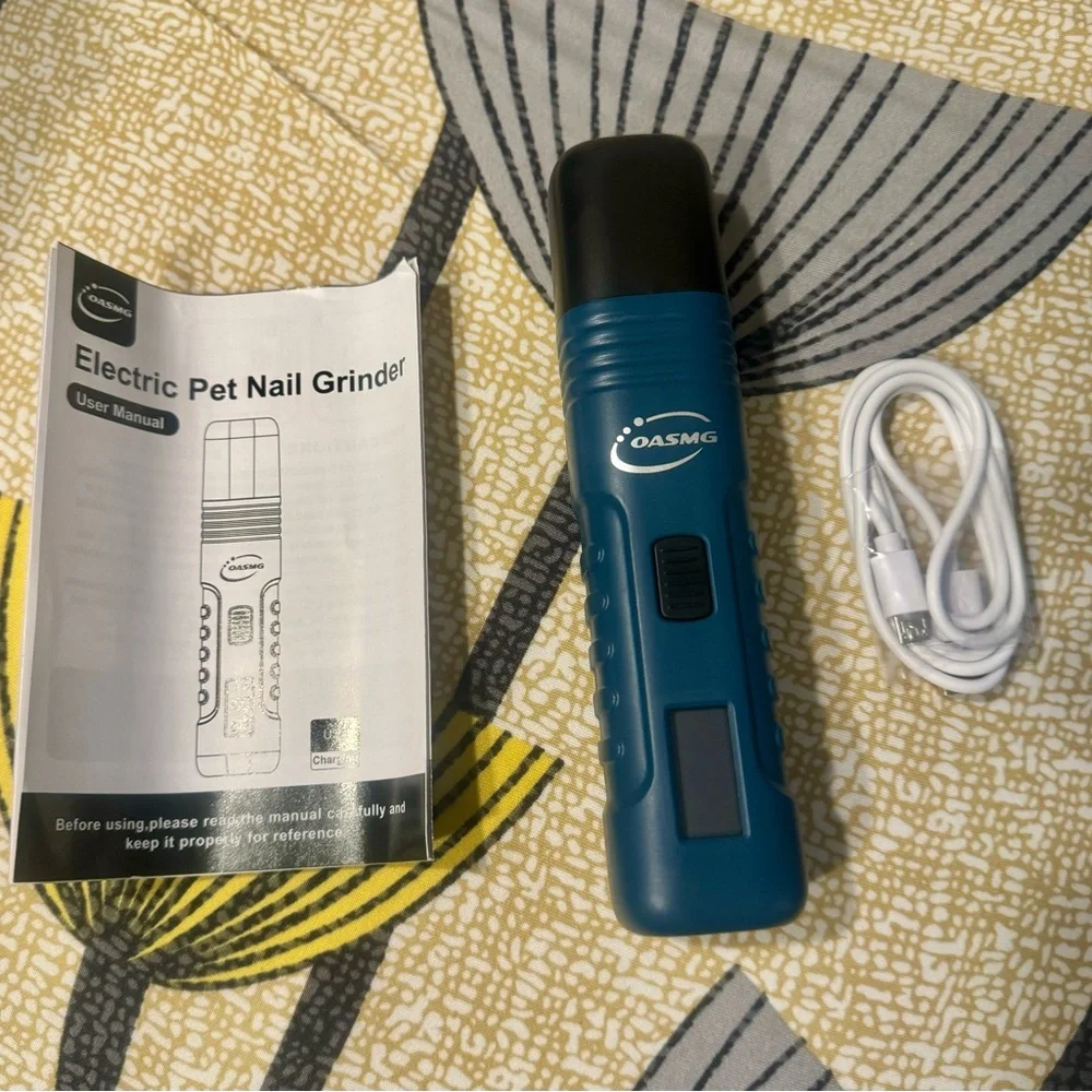 Professional 3-Speed Dog Nail Trimmers - Rechargeable with LED Lights (Blue)